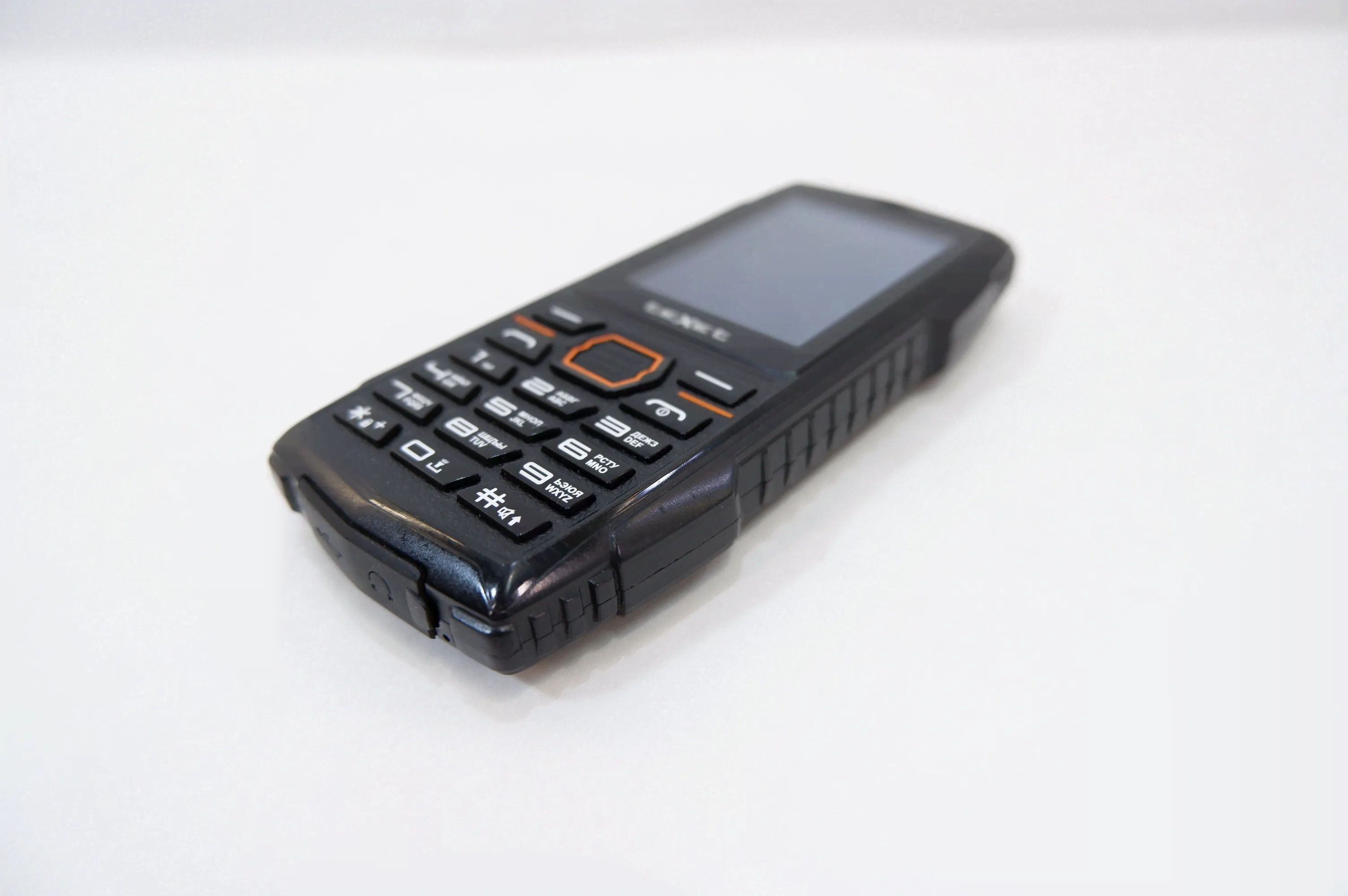Мобильный телефон teXet TM-519R Black-0